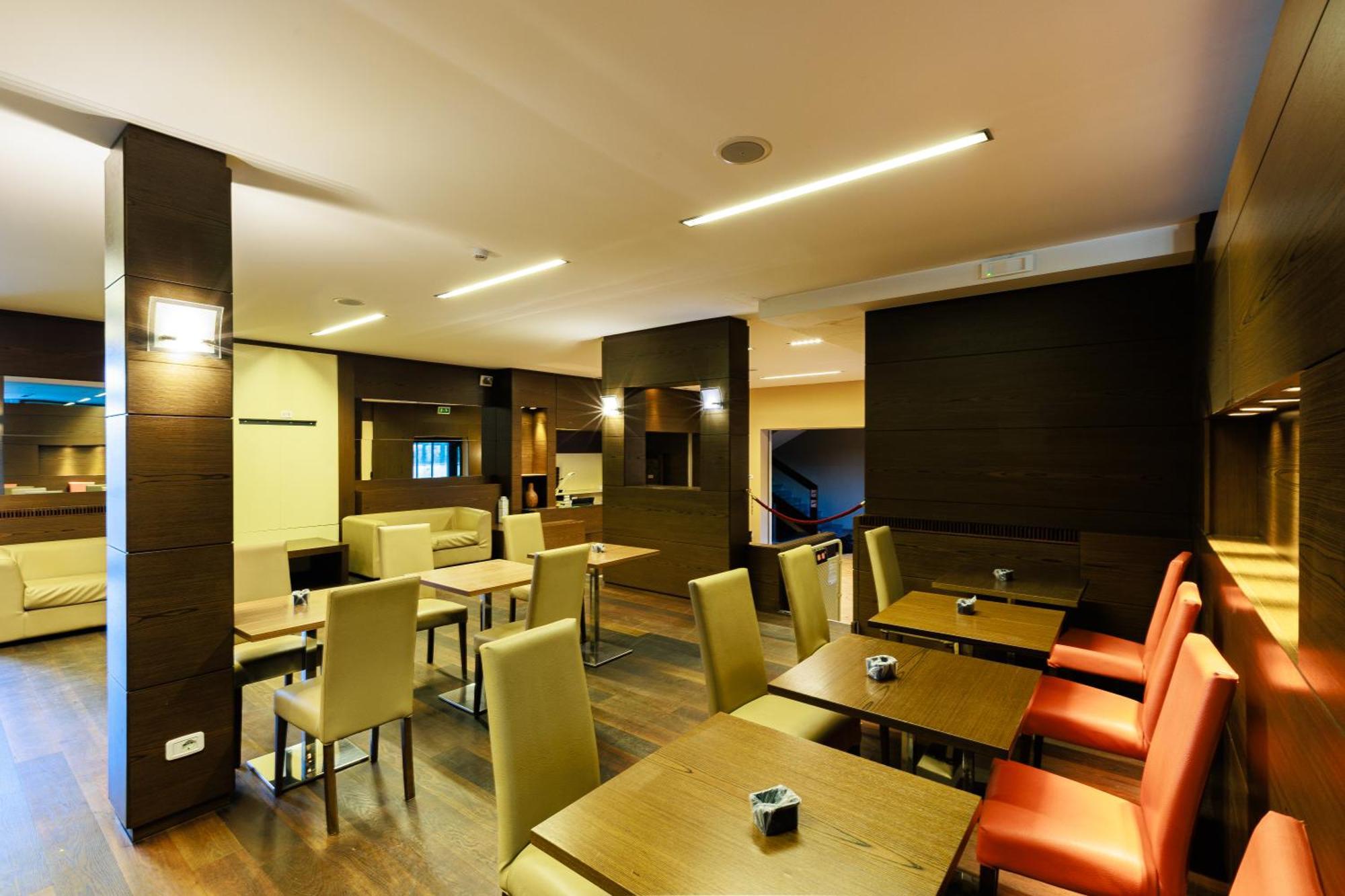 Hotel Villa Delle Rose - Malpensa Oleggio Dış mekan fotoğraf
