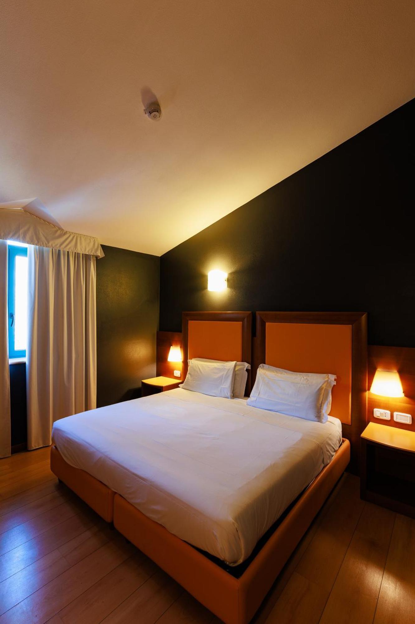 Hotel Villa Delle Rose - Malpensa Oleggio Dış mekan fotoğraf